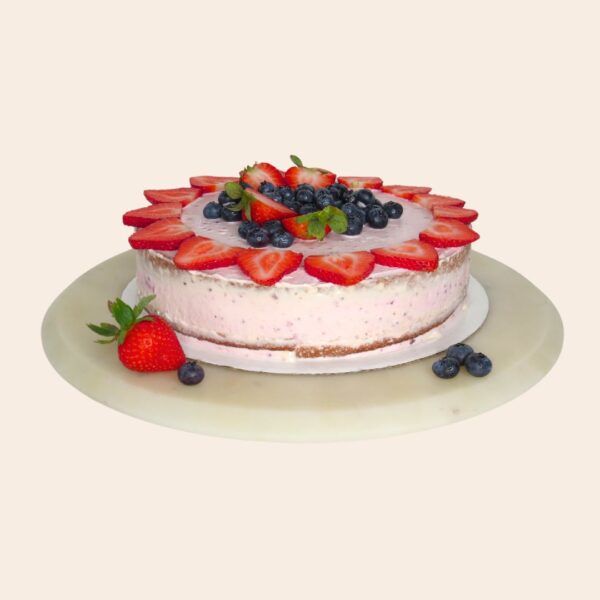 Tres Leches Reyeno con Berries